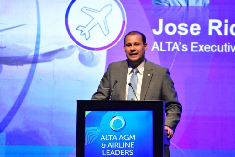 CEO Jos&eacute; R. Botelho, dio el mensaje de ALTA #PDAenAltaForum