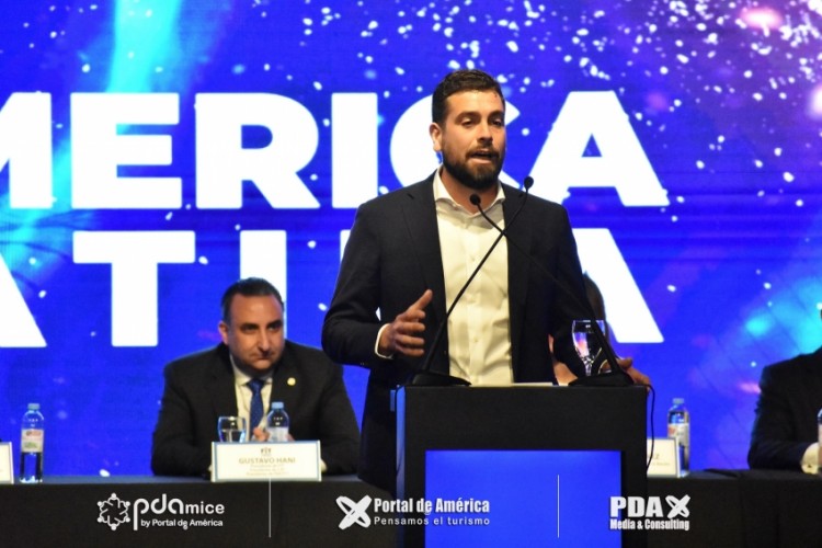 &ldquo;Quiero fotos de turistas llegando a Ezeiza y no de j&oacute;venes y&eacute;ndose del pa&iacute;s&rdquo; dijo el presidente del ENTUR